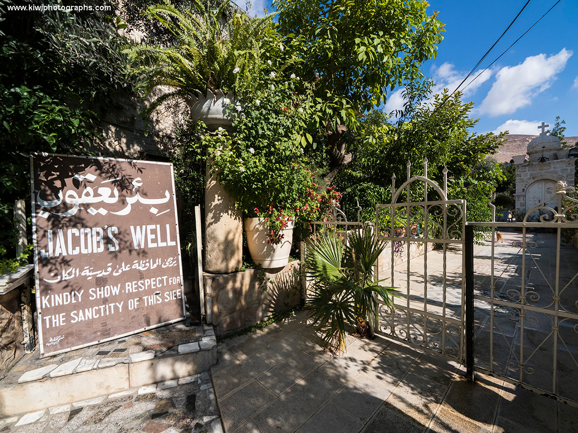 MP280421 lores Shechem/Nablus   The Place of Jacobs Well Image